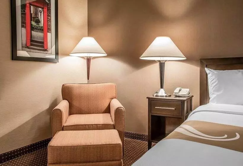 فندق Quality Inn Elgin I90