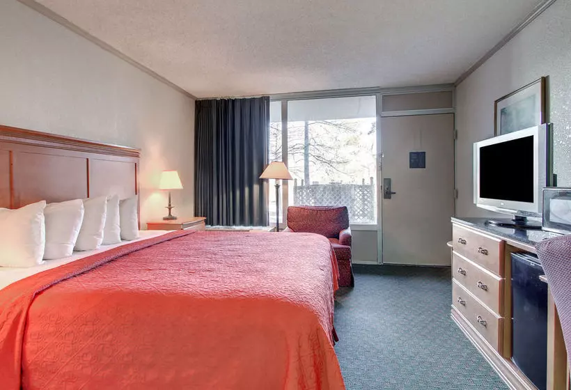 호텔 Vicksburg Inn & Suites