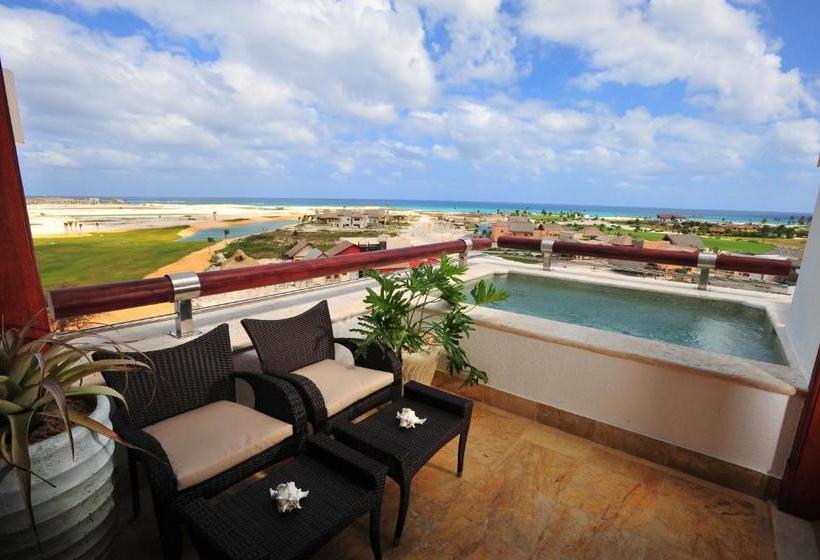 هتل Xeliter Golden Bear Lodge, Cap Cana