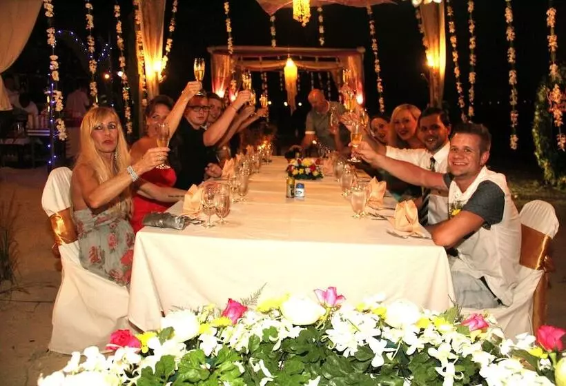 Cocohut Beach Resort & Spa