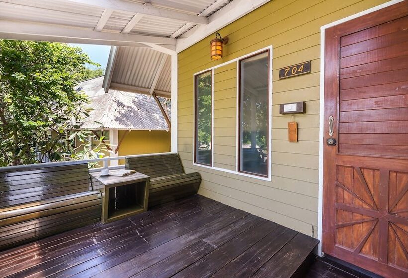 Cocohut Beach Resort & Spa