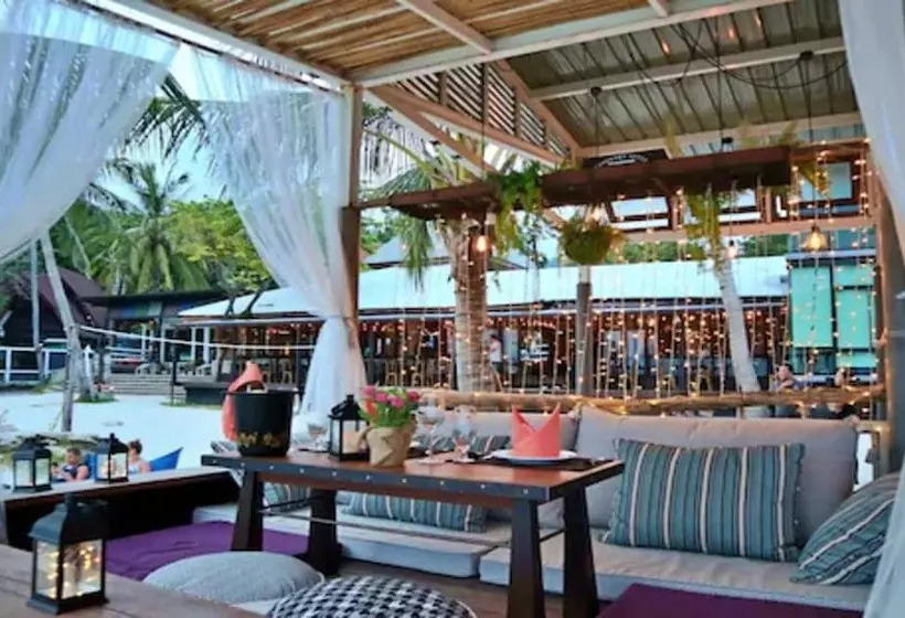Cocohut Beach Resort & Spa
