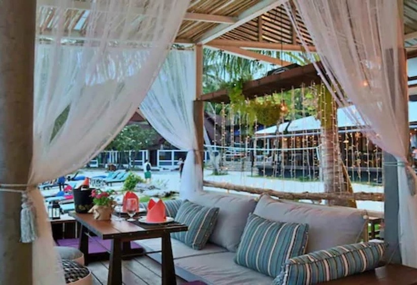 Cocohut Beach Resort & Spa