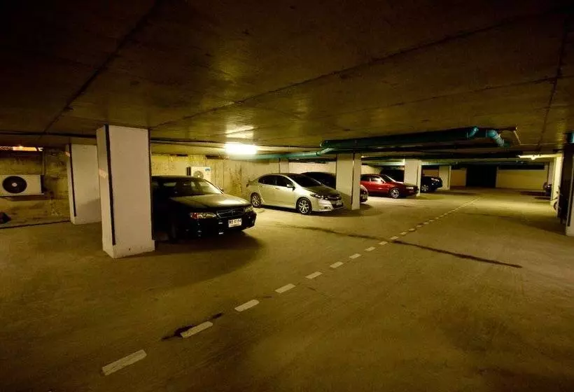هتل Sinsuvarn Airport Suite