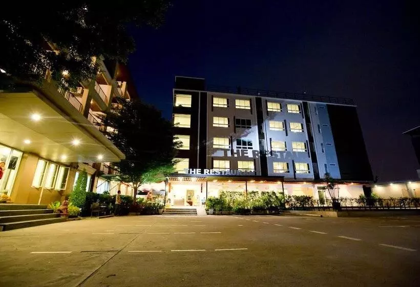 هتل Sinsuvarn Airport Suite