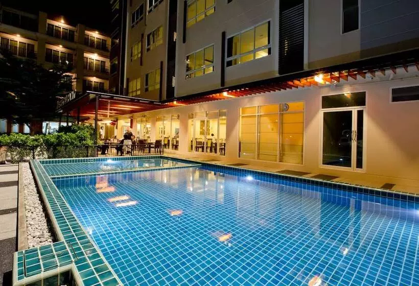 هتل Sinsuvarn Airport Suite