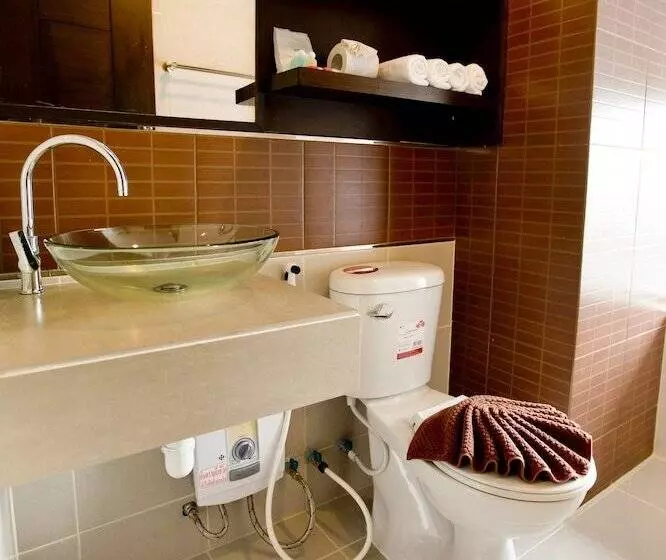 هتل Sinsuvarn Airport Suite