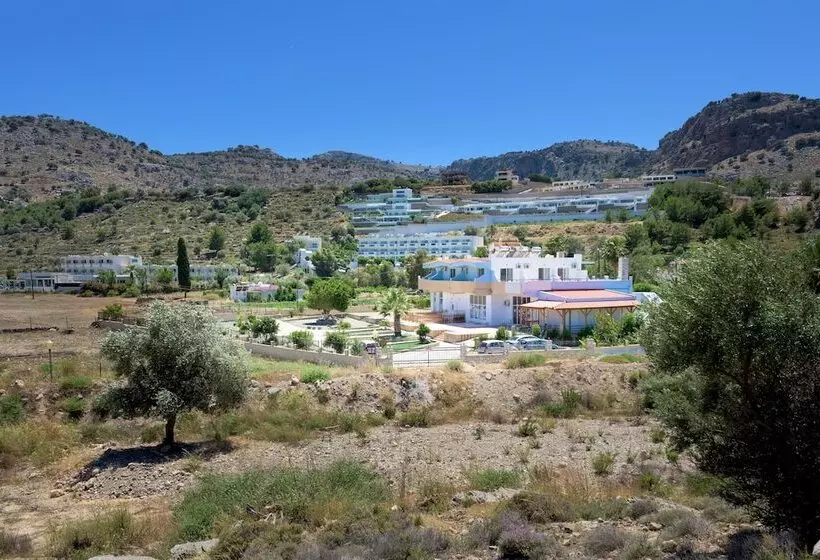 Vlycha Beach Studios & Apartments