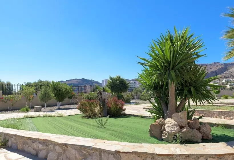 Vlycha Beach Studios & Apartments