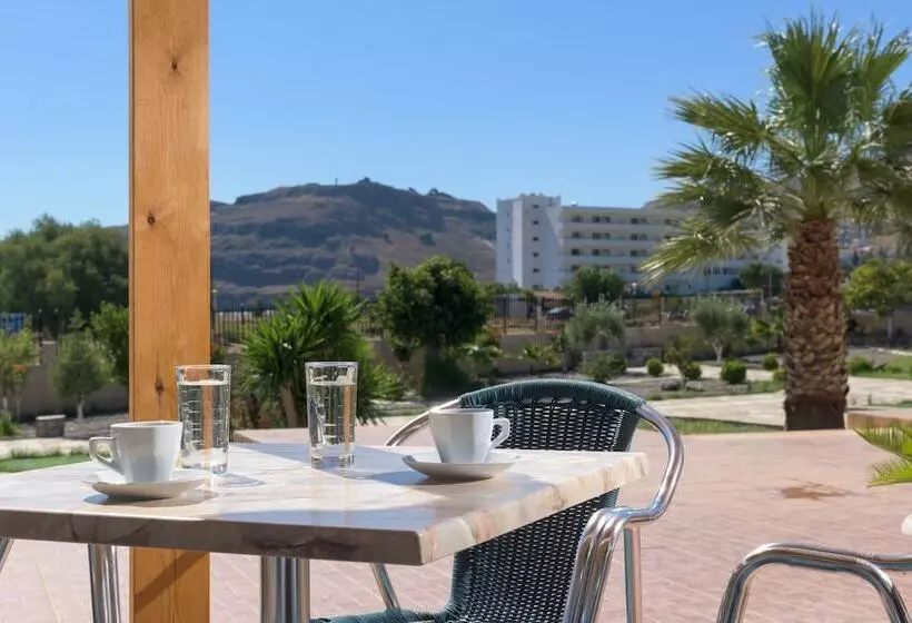 Vlycha Beach Studios & Apartments