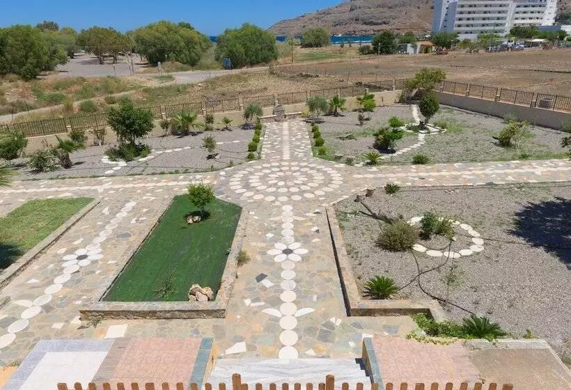 Vlycha Beach Studios & Apartments