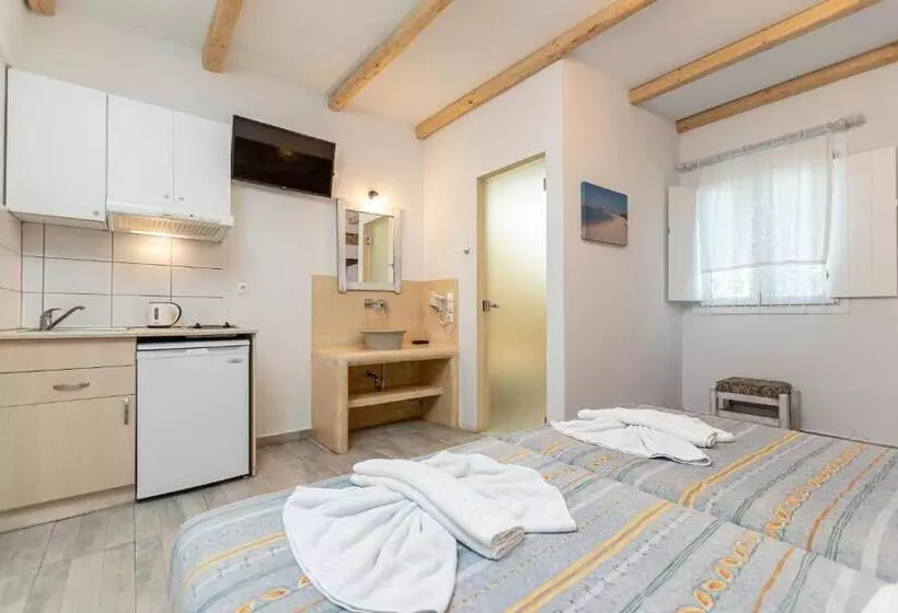 호텔 Agios Prokopios