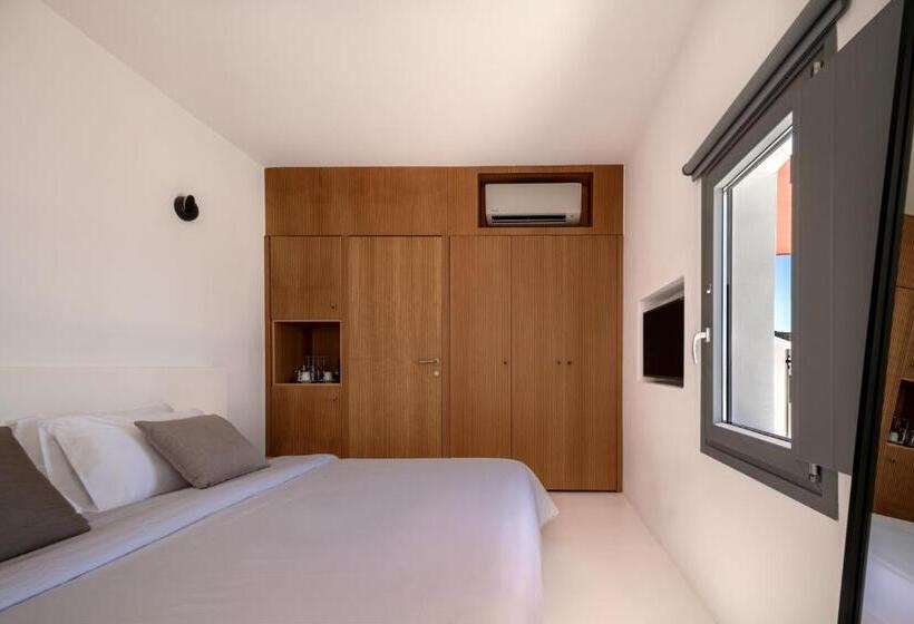 هتل Andronis Luxury Suites