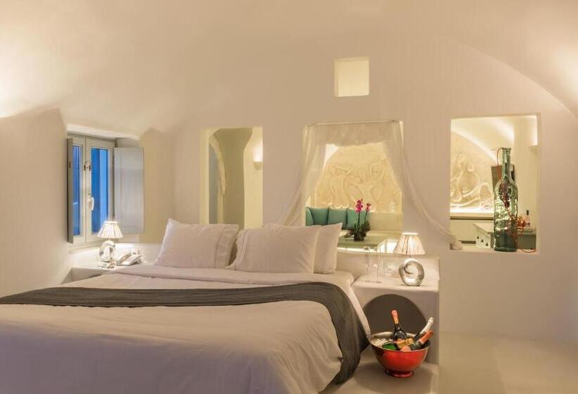 هتل Andronis Luxury Suites