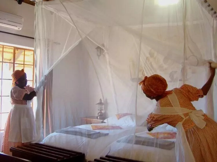 هتل Gondwana Canyon Village