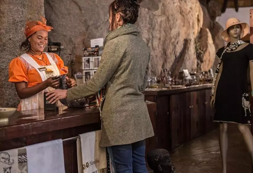 هتل Gondwana Canyon Village