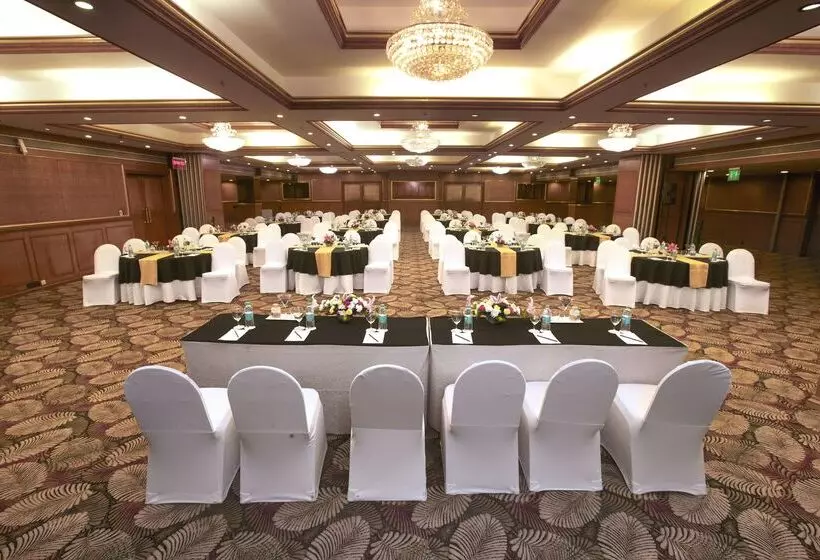 Hotel Clarks Exotica Convention, Resort & Spa