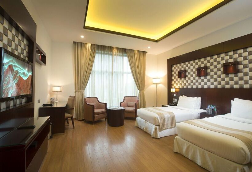 هتل Clarks Exotica Convention, Resort & Spa