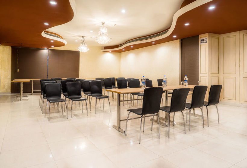 فندق Fab Grand Boutique