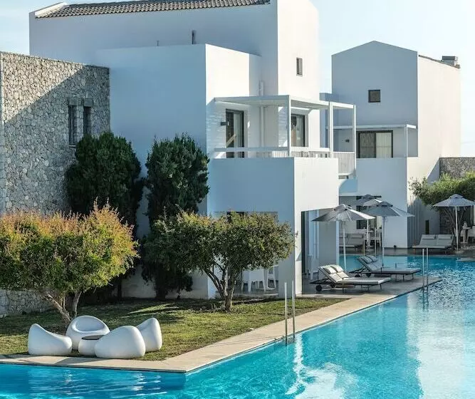 Diamond Deluxe Hotel Adults Only