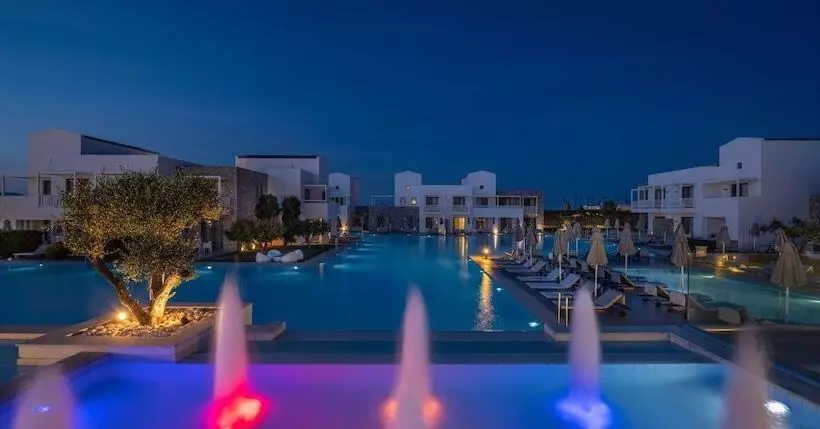 Diamond Deluxe Hotel Adults Only