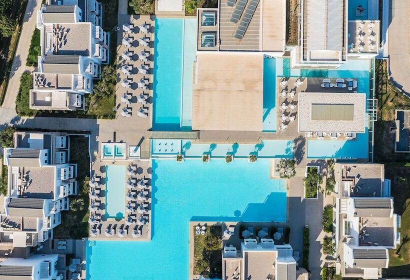 Diamond Deluxe Hotel Adults Only