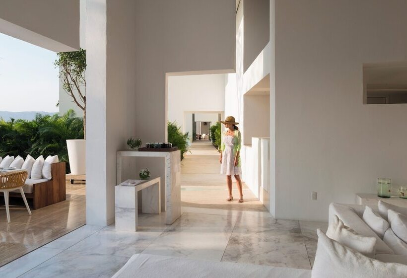 Отель Encanto Acapulco