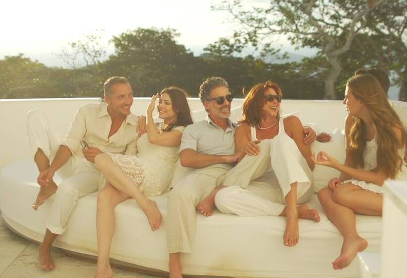 Отель Encanto Acapulco