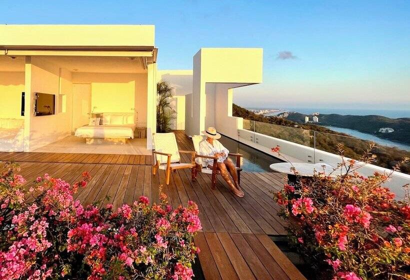 Отель Encanto Acapulco