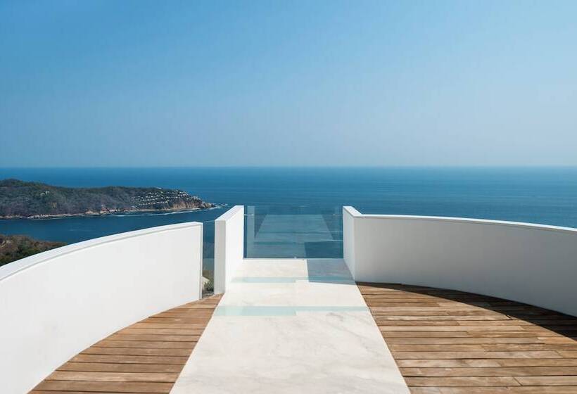 Отель Encanto Acapulco