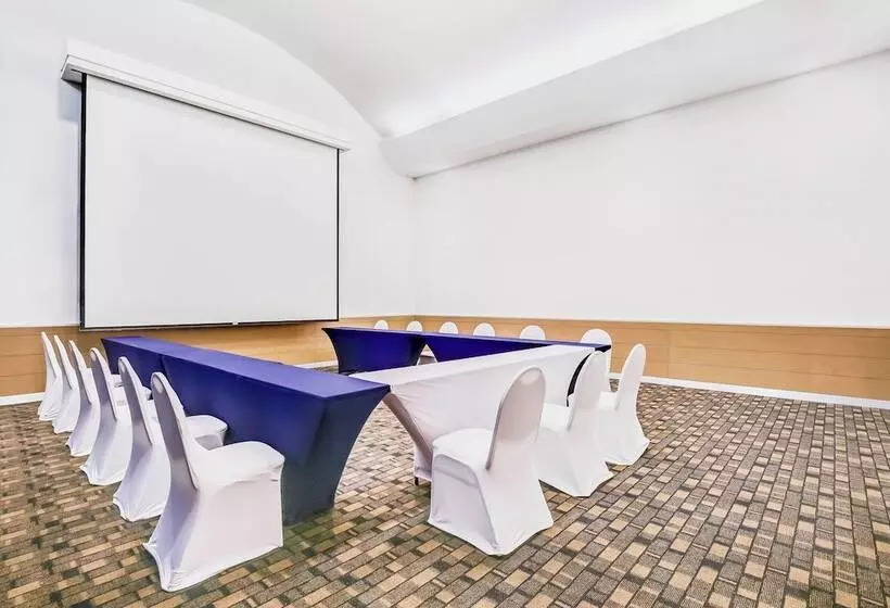 فندق Fiesta Inn Torreon Galerias