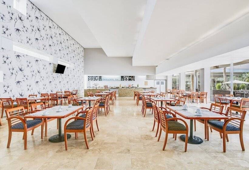 هتل Fiesta Inn Torreon Galerias