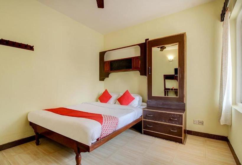 Hotel Gaffinos Beach Resort