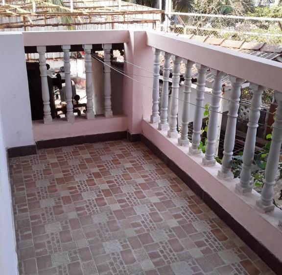 Hotel Gaffinos Beach Resort