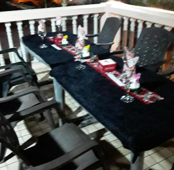 Hotel Gaffinos Beach Resort