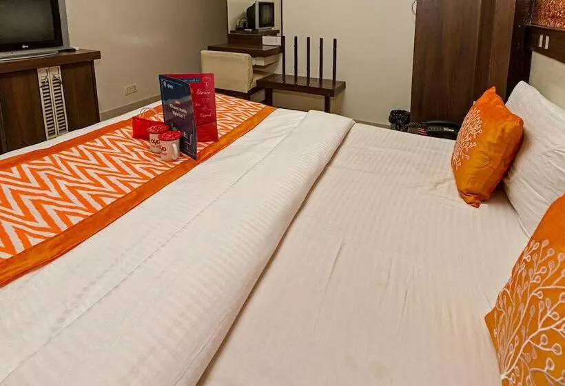 هتل Golden Residency, Gandhi Nagar Bangalore