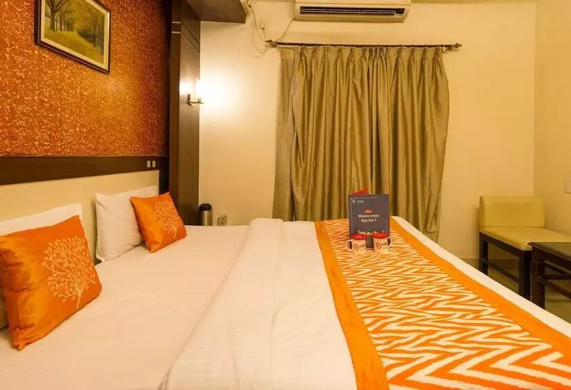 هتل Golden Residency, Gandhi Nagar Bangalore