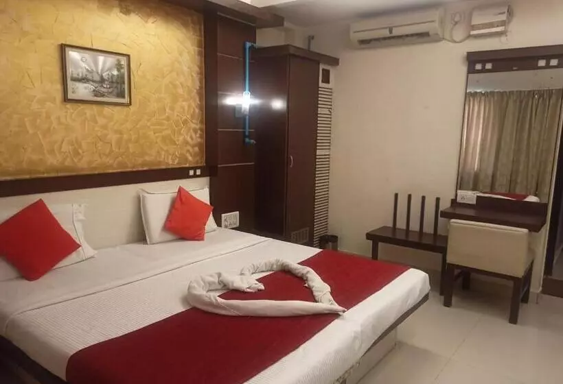 هتل Golden Residency, Gandhi Nagar Bangalore