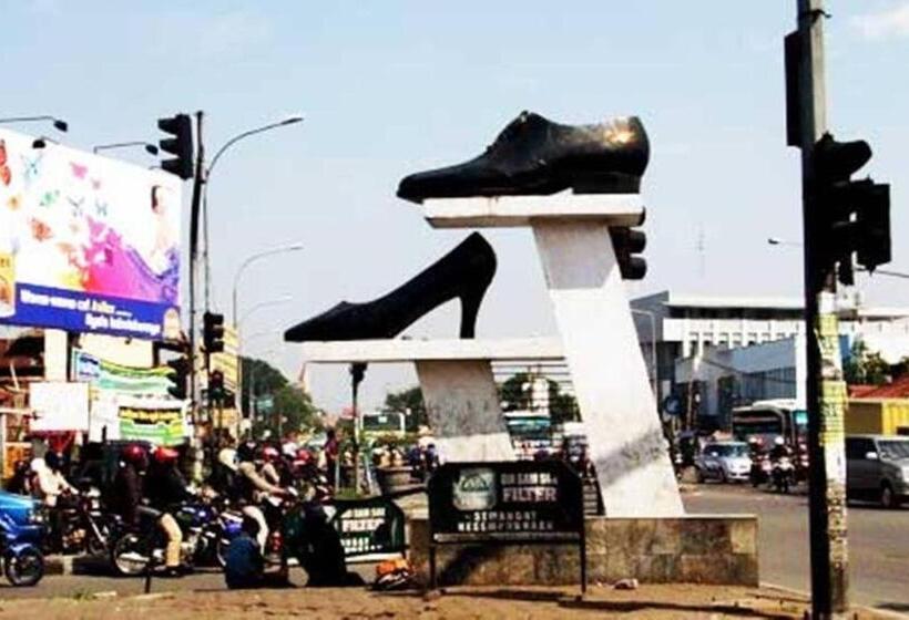 בית מלון כפרי Grand Pasundan Convention