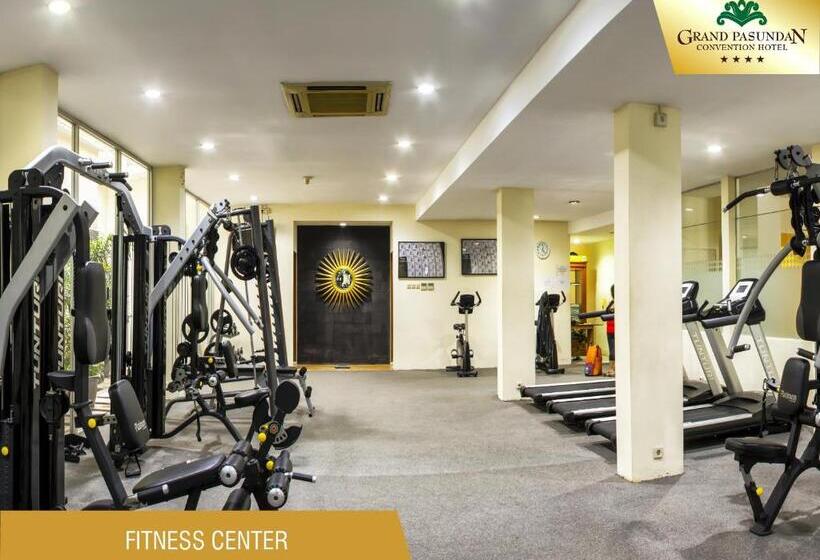 בית מלון כפרי Grand Pasundan Convention