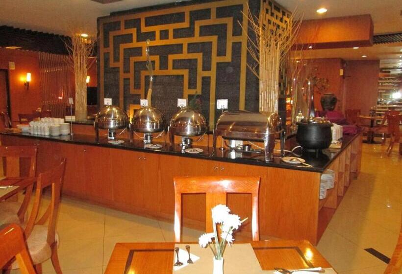 בית מלון כפרי Grand Pasundan Convention