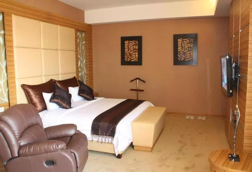 Отель Grand Pasundan Convention