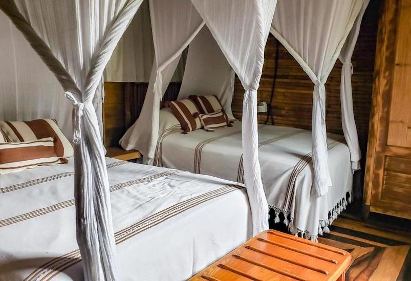 فندق I Scream House