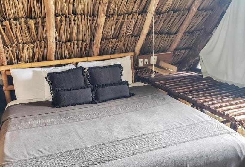 فندق I Scream House