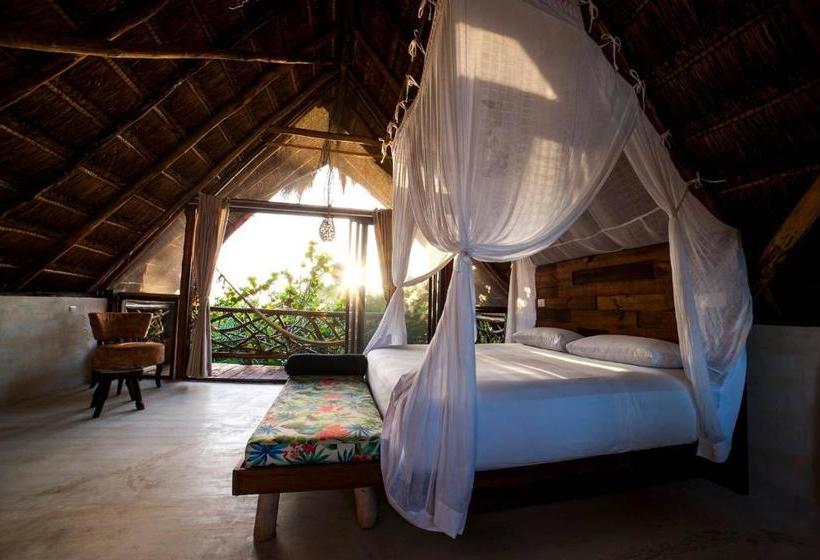 فندق I Scream House