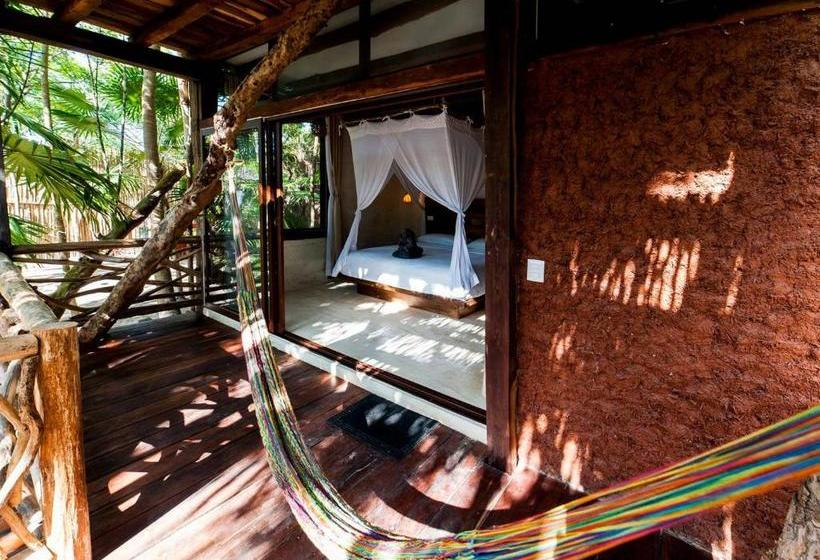 فندق I Scream House