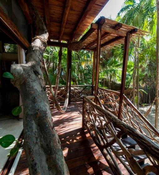 فندق I Scream House