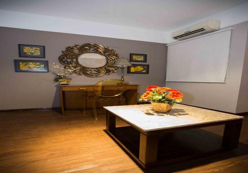 هتل Las Ventanas Suite