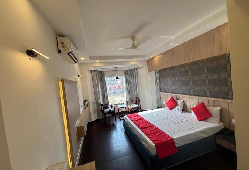 호텔 Maya International