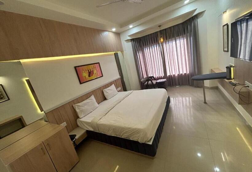 호텔 Maya International